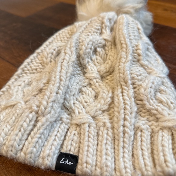 Echo Cream cable knit beanie with pom pom. Gently Preloved. Beanie. - Picture 2 of 6